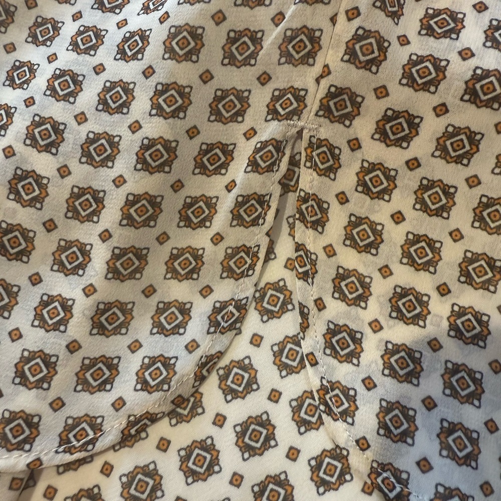 Banana Republic Brown Tan Blouse - Picture 7 of 8